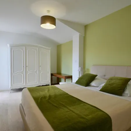 Holiday home Monplaisir Maison Guyenne *